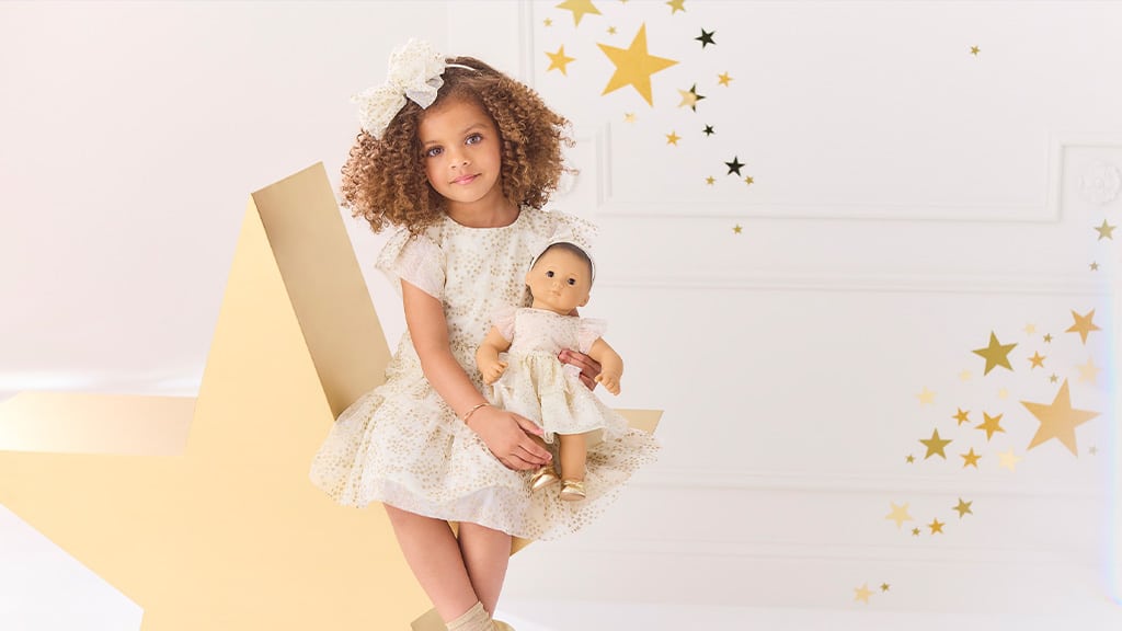 Janie and Jack połączyli siły z American Girl dla olśniewającej świątecznej kolekcji