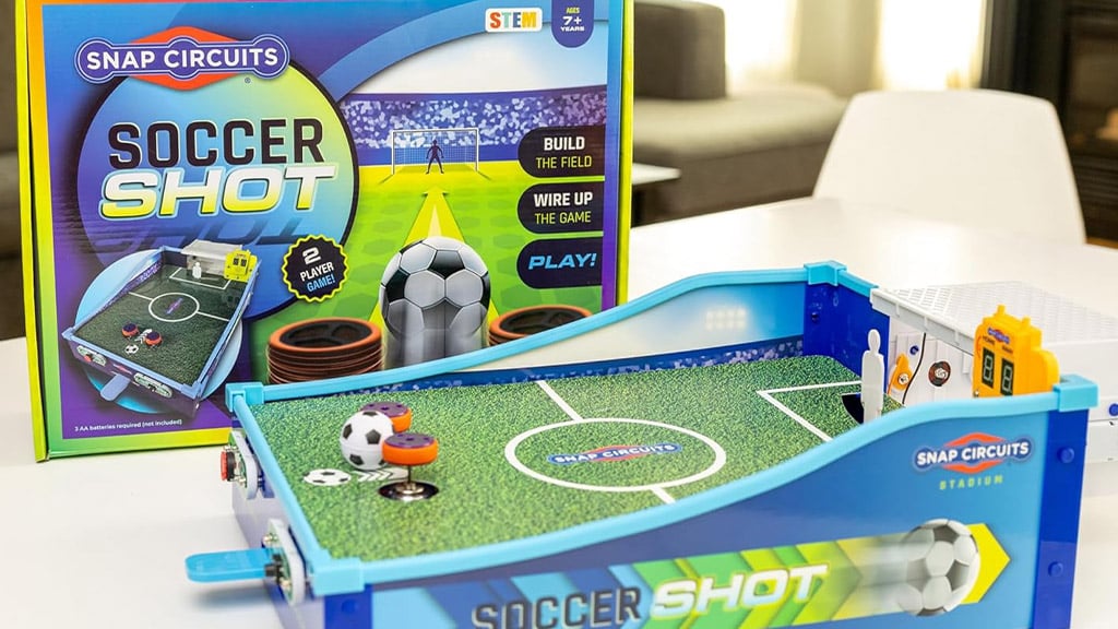 Uczyń naukę zabawną dzięki zręcznościowej grze naukowej Snap Circuits Soccer Shot
