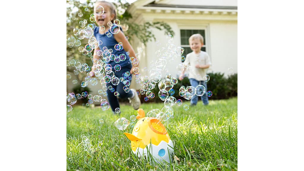 Nowe bańki mydlane Sunny Days, w tym wzory Hello Kitty i Hot Wheels