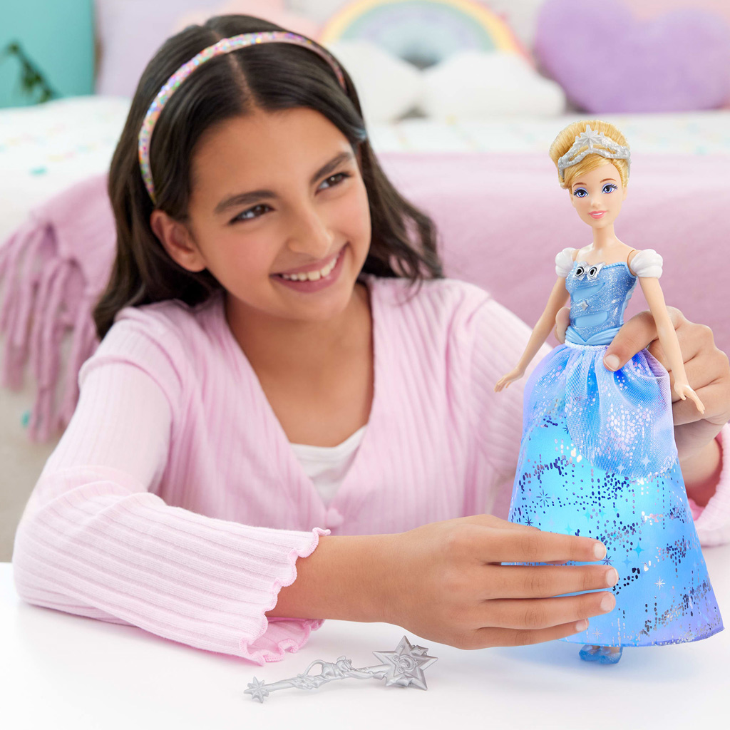 Księżniczki Disneya: Magiczna lalka Kopciuszek - Mattel kép 4