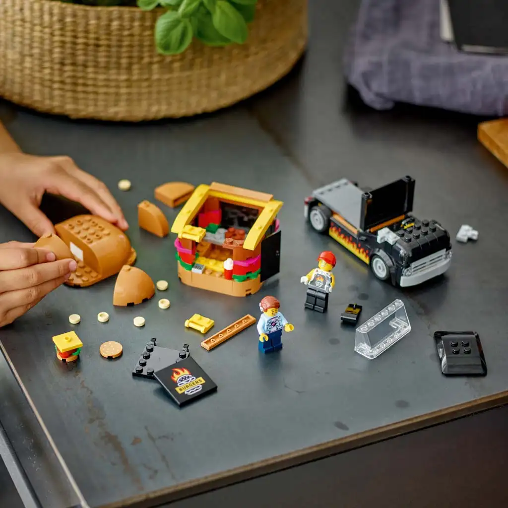 LEGO® City: Furgon z hamburgerami (60404) kép 3