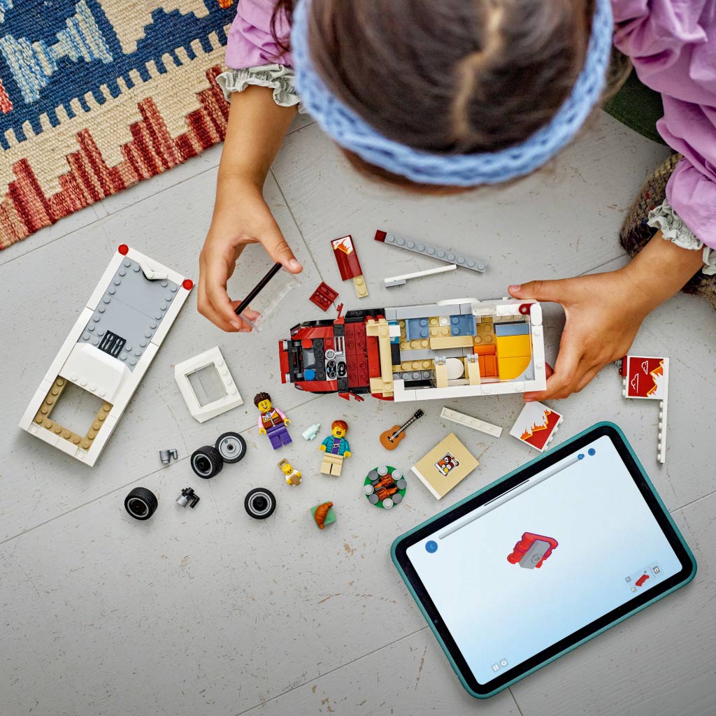 LEGO® City: Kamper na wakacyjne przygody (60454) kép 4