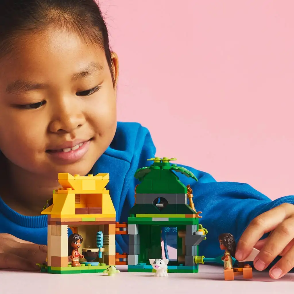 LEGO® Disney: Wesołe przygody Vaiany na wyspie (43260) kép 4