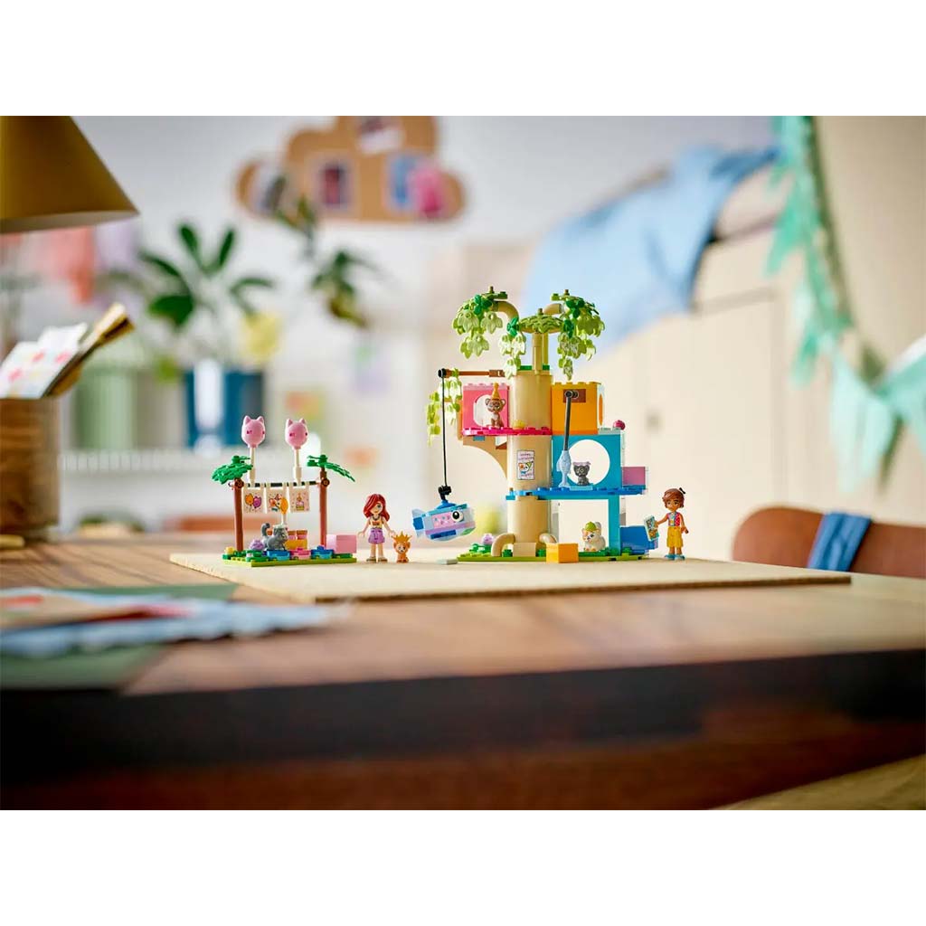 LEGO® Friends: Koci urodzinowe przyjęcie i domek na drzewie dla kotów (42666) kép 8