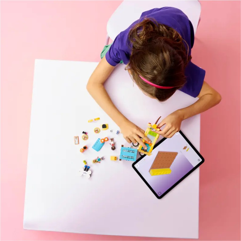 LEGO® Friends: Mała ciężarówka z akcesoriami dla zwierząt (42678) kép 5