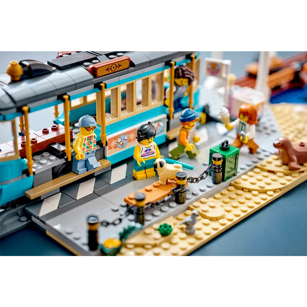 LEGO® City: Klasyczny nadmorski tramwaj (60506) kép 7