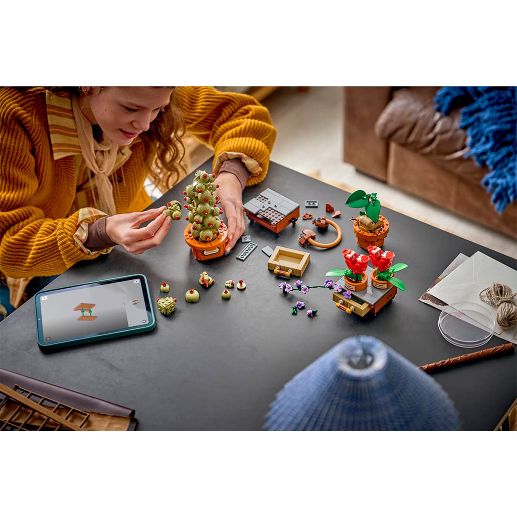 LEGO® Harry Potter™: Rośliny z lekcji zielarstwa w Hogwarcie™ (76474) kép 4