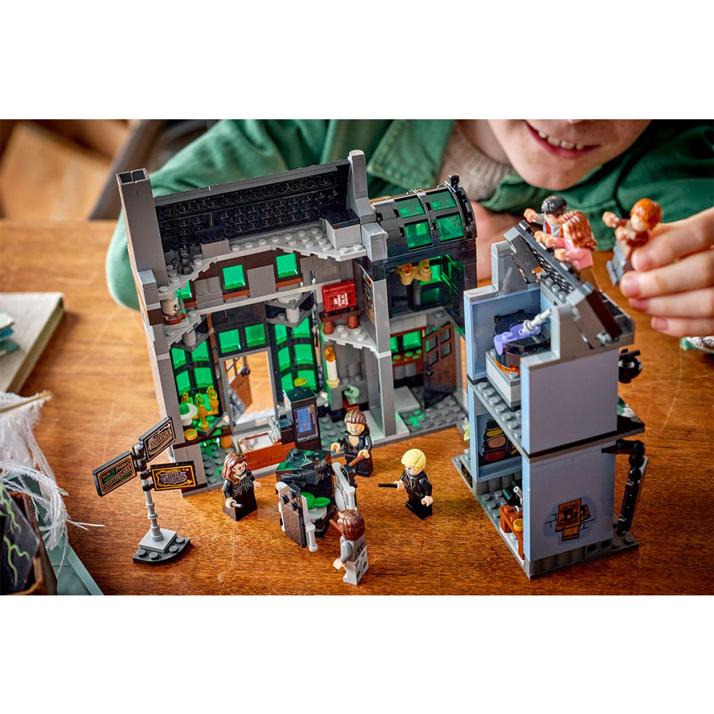 LEGO® Harry Potter™: Sklepy czarodziejów na Pokątnej™ (76471) kép 6