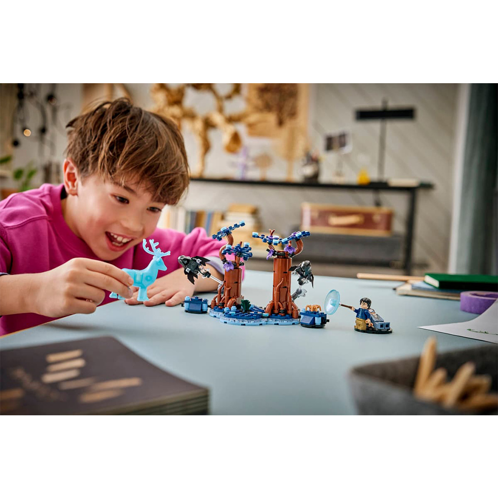 LEGO® Harry Potter™: Zakazany Las: Expecto Patronum (76475) kép 5