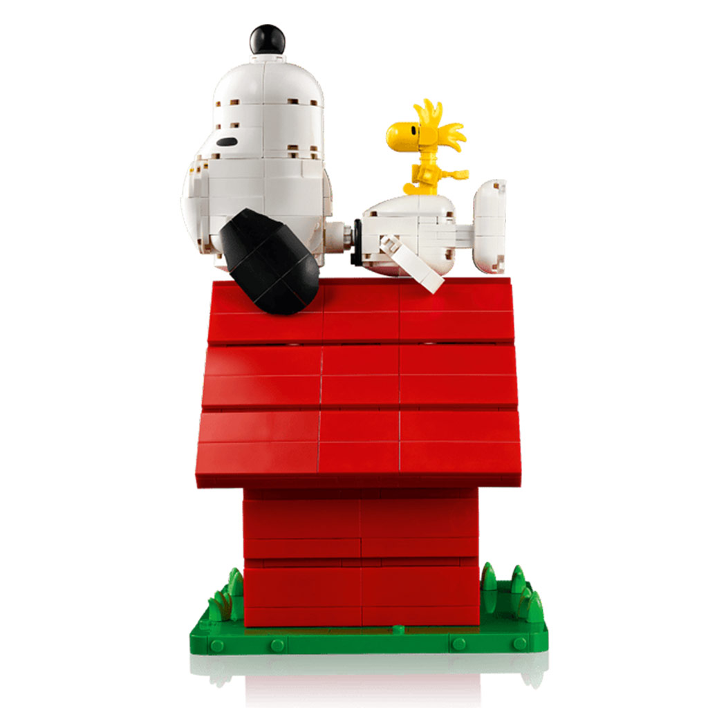 LEGO® Ideas: Peanuts: Budka Snoopyego (21368) kép 7